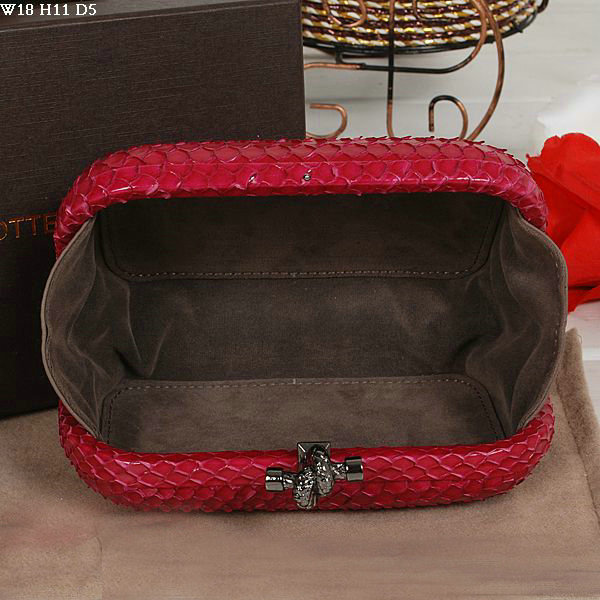 Bottega Veneta intrecciato snake vein leather impero ayers knot clutch 11308 red